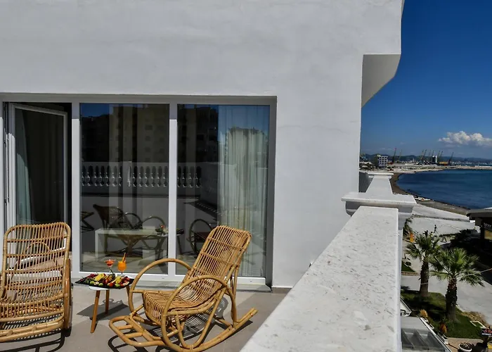 Iliad Hotel